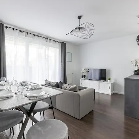 La Canopee By Plaza Apartment *